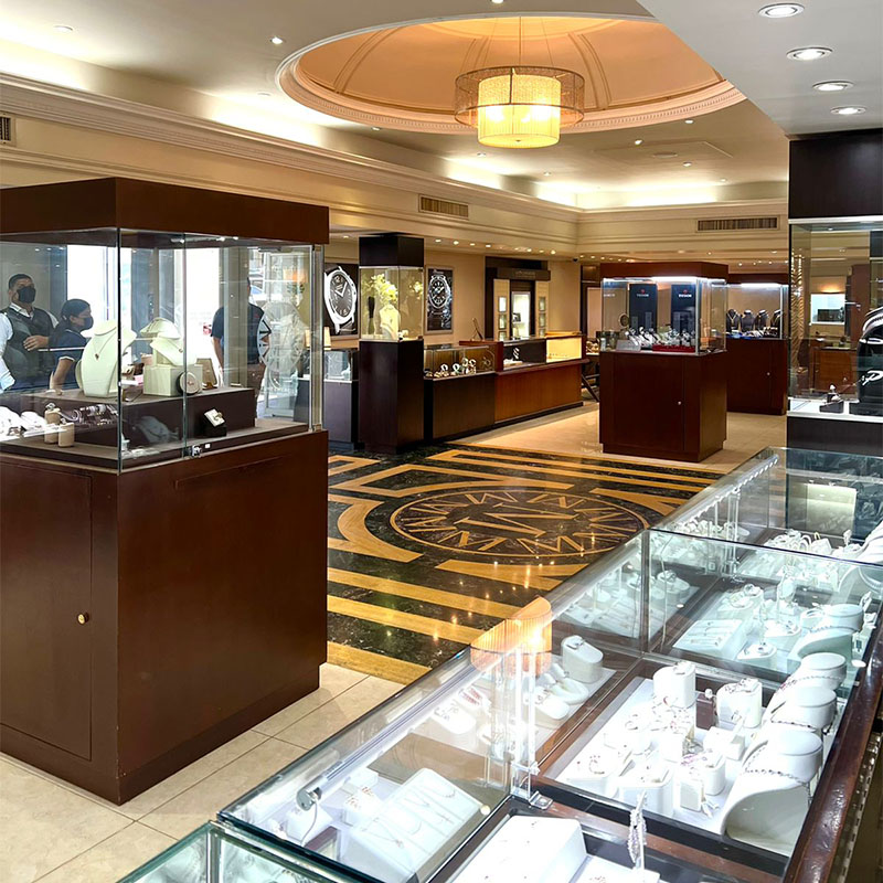 Duty Free Dynamics and Mercurio Joyeros introducing ORIS in Panama